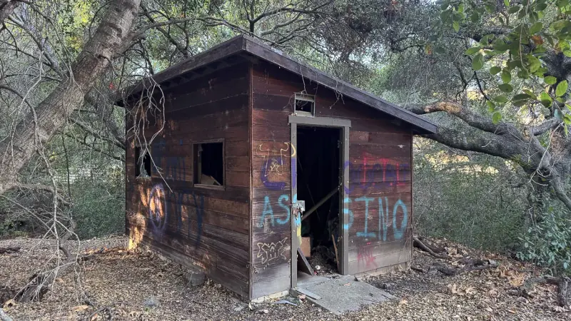 Modern day photo of the work shed that housed materials for the botanical garden & materials for canyon work.