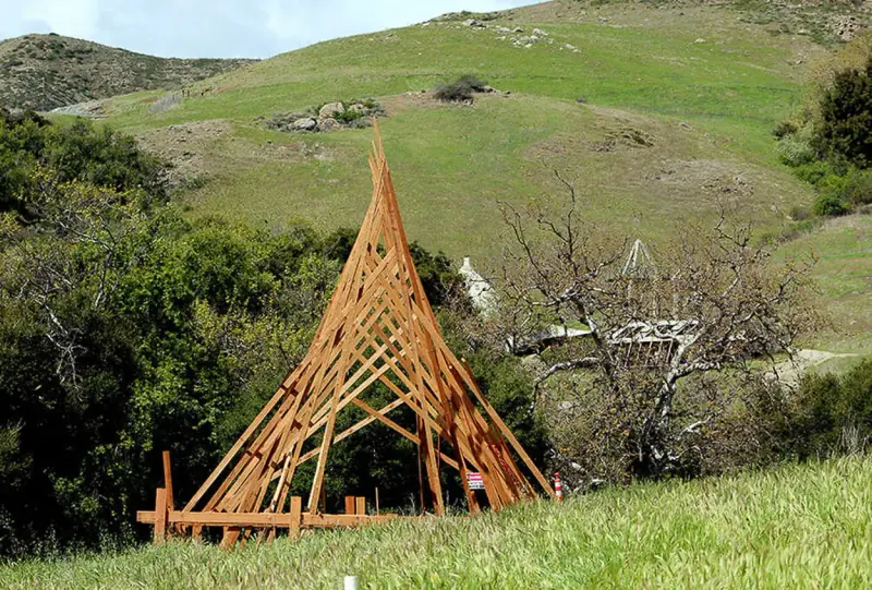 Structure seen just after completion, the wood a brighter and newer color.