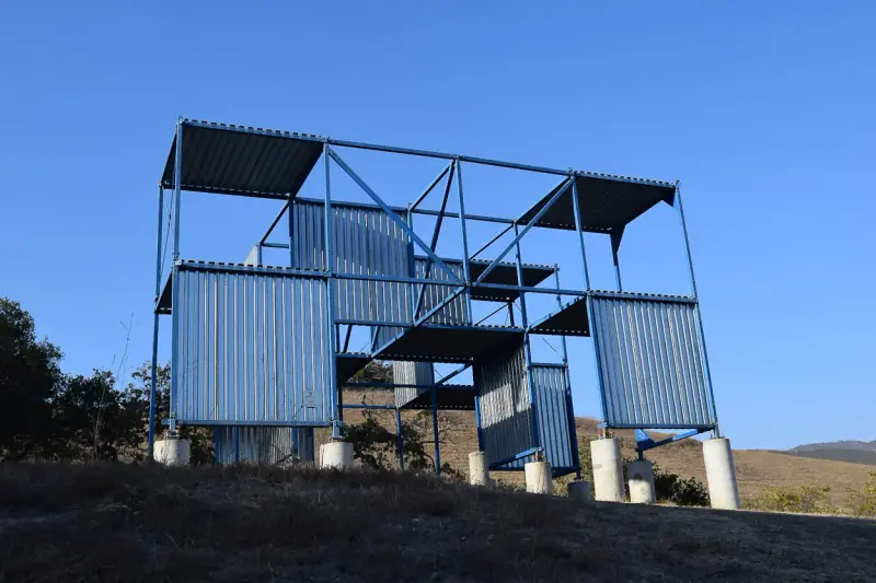 The structure after its 2009 rebuild, featuring a new blue paint job.